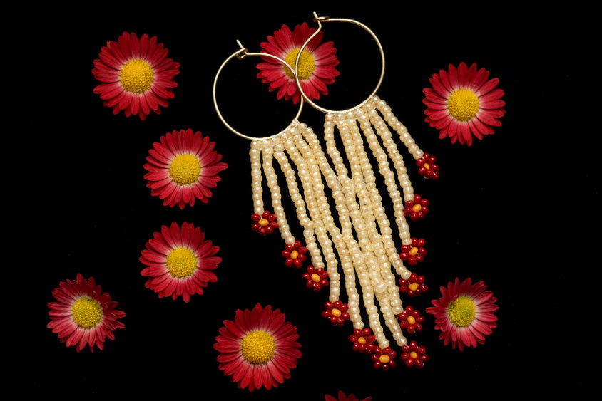 Red Daisy Dusters